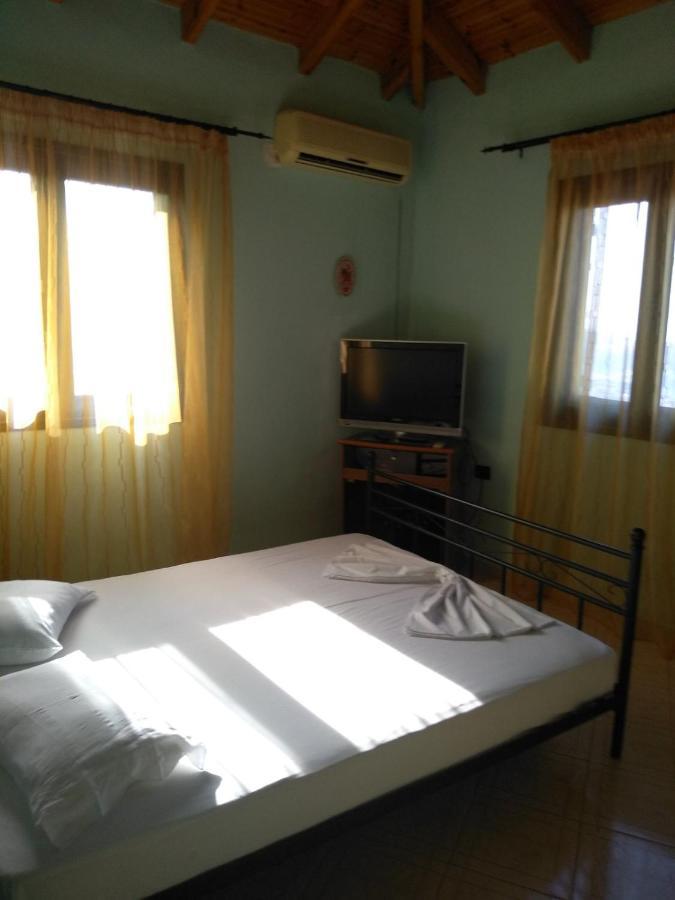 Janis Castle Apartment Himarë Extérieur photo